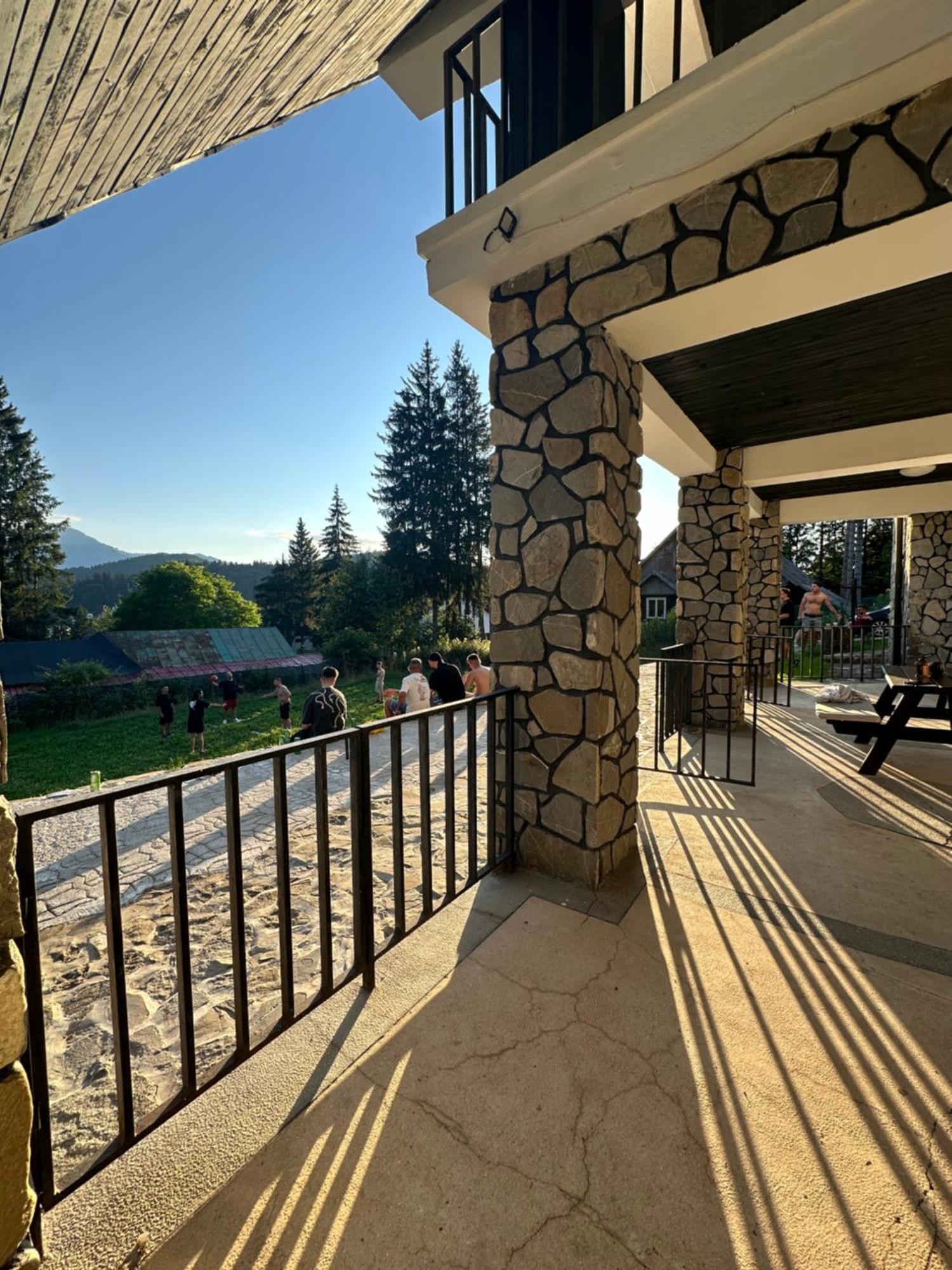 Pine Peak Apartments Predeal Exterior foto